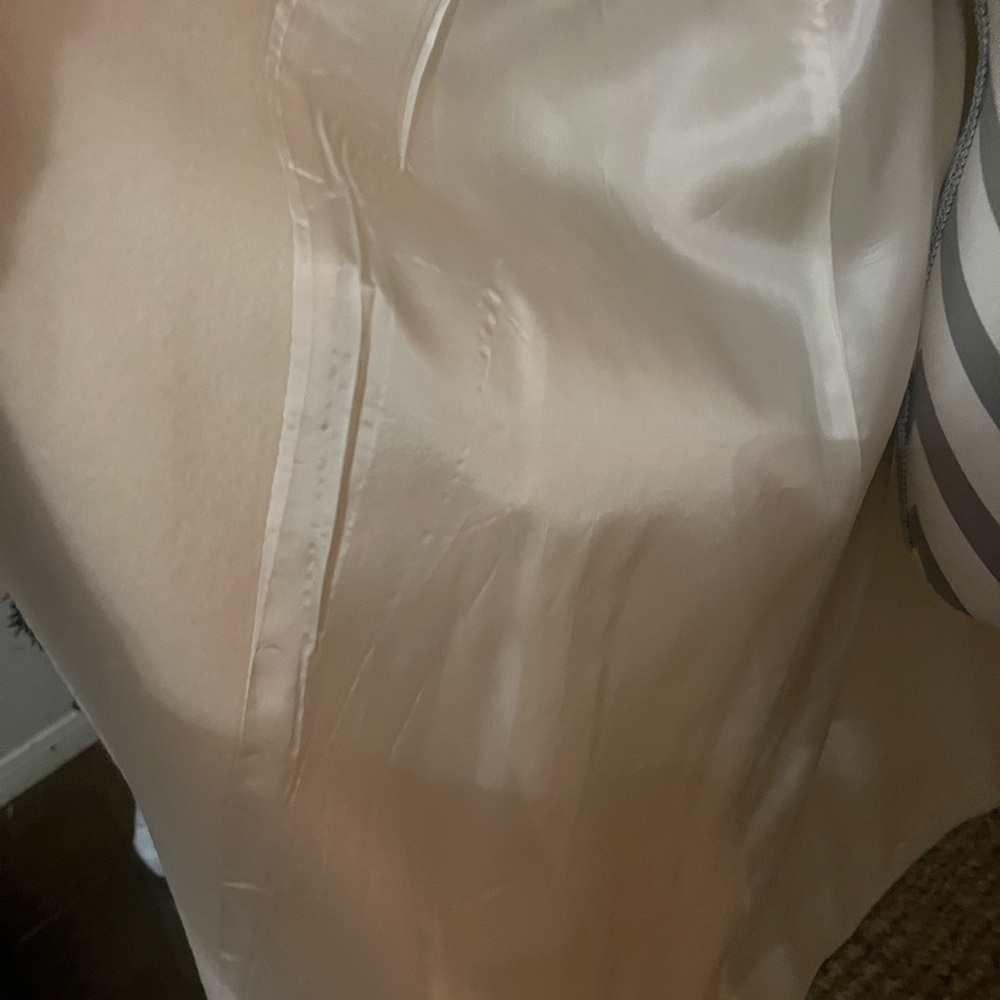 Woman’s coat - Picture 6 of 7